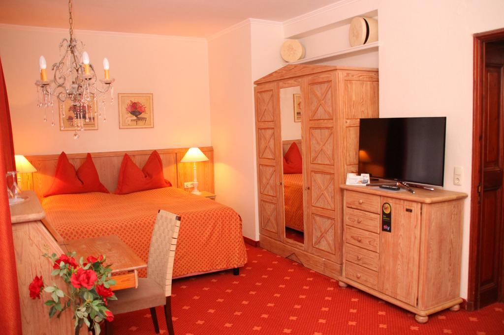 Romantik Im Hotel Villa Roehl Timmendorfer Strand Kültér fotó