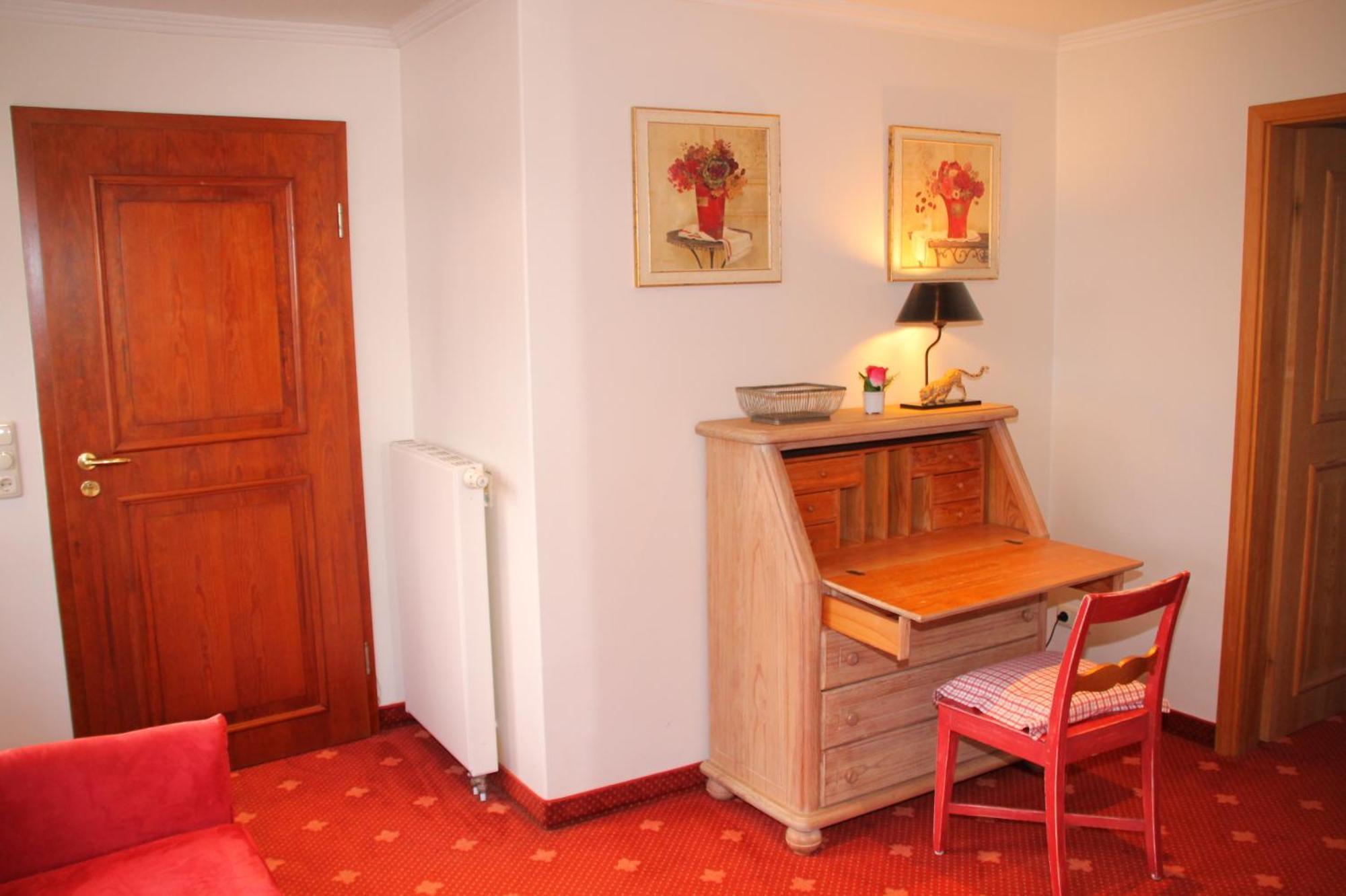 Romantik Im Hotel Villa Roehl Timmendorfer Strand Szoba fotó