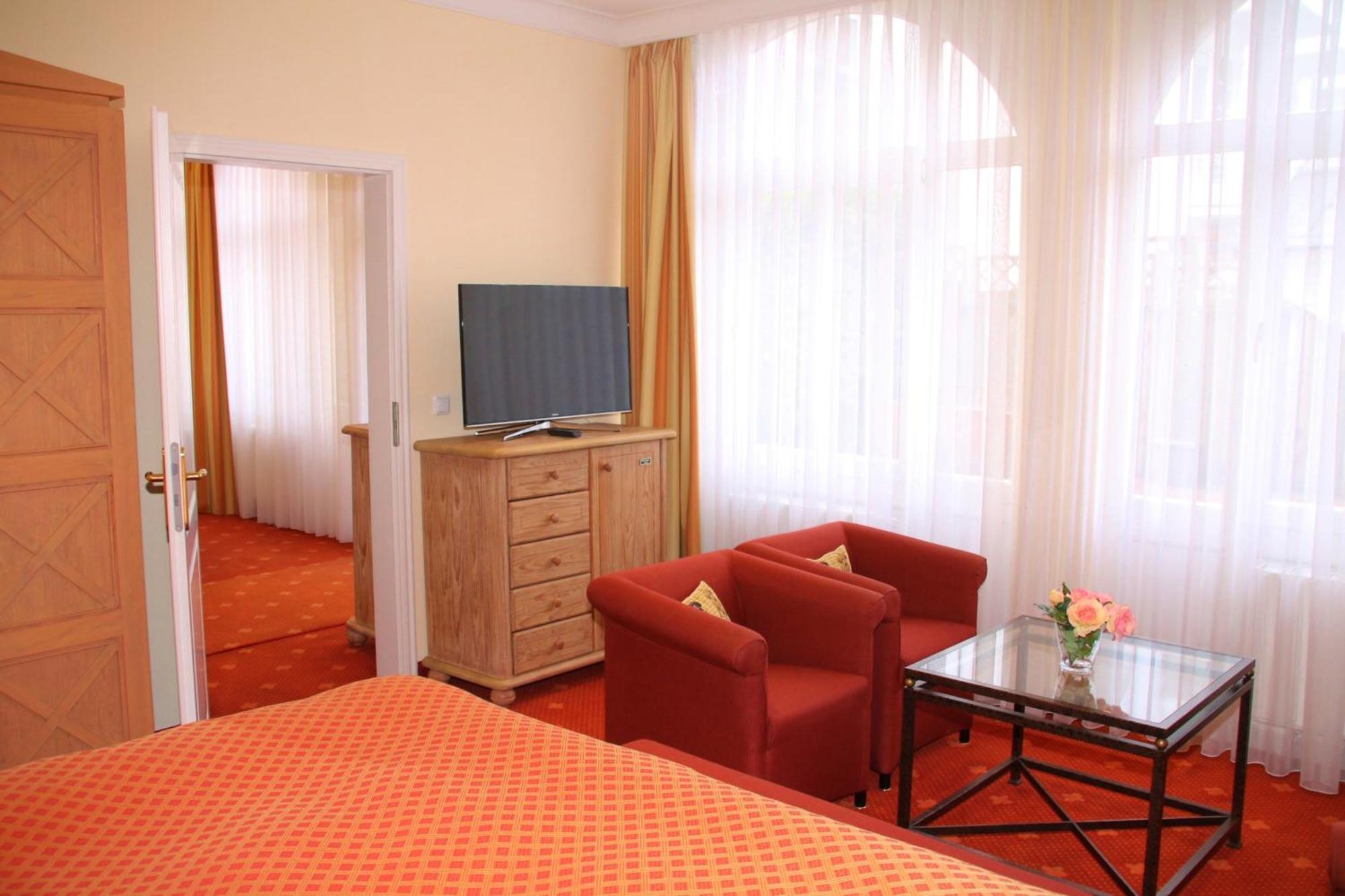 Romantik Im Hotel Villa Roehl Timmendorfer Strand Szoba fotó