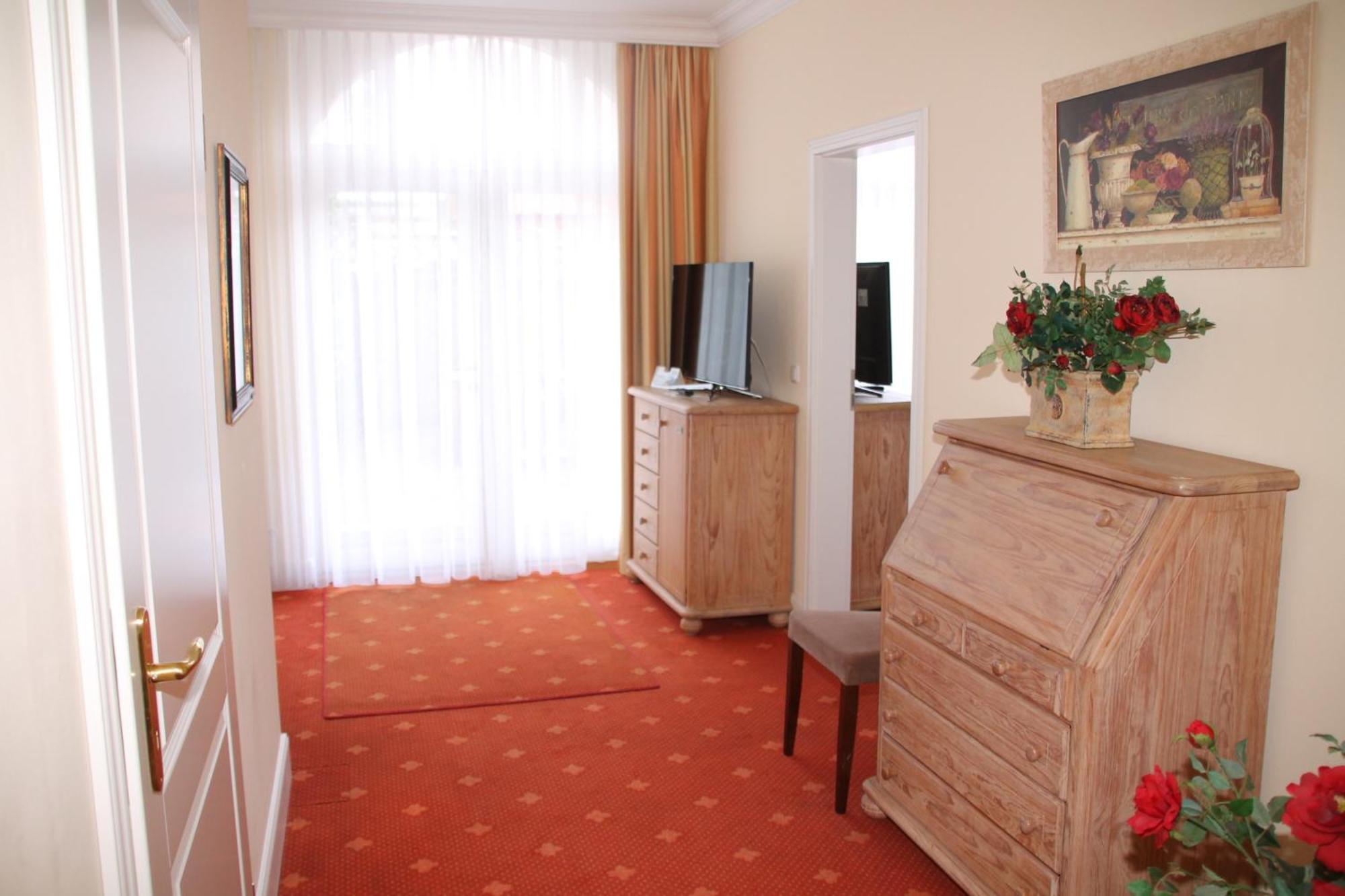 Romantik Im Hotel Villa Roehl Timmendorfer Strand Szoba fotó