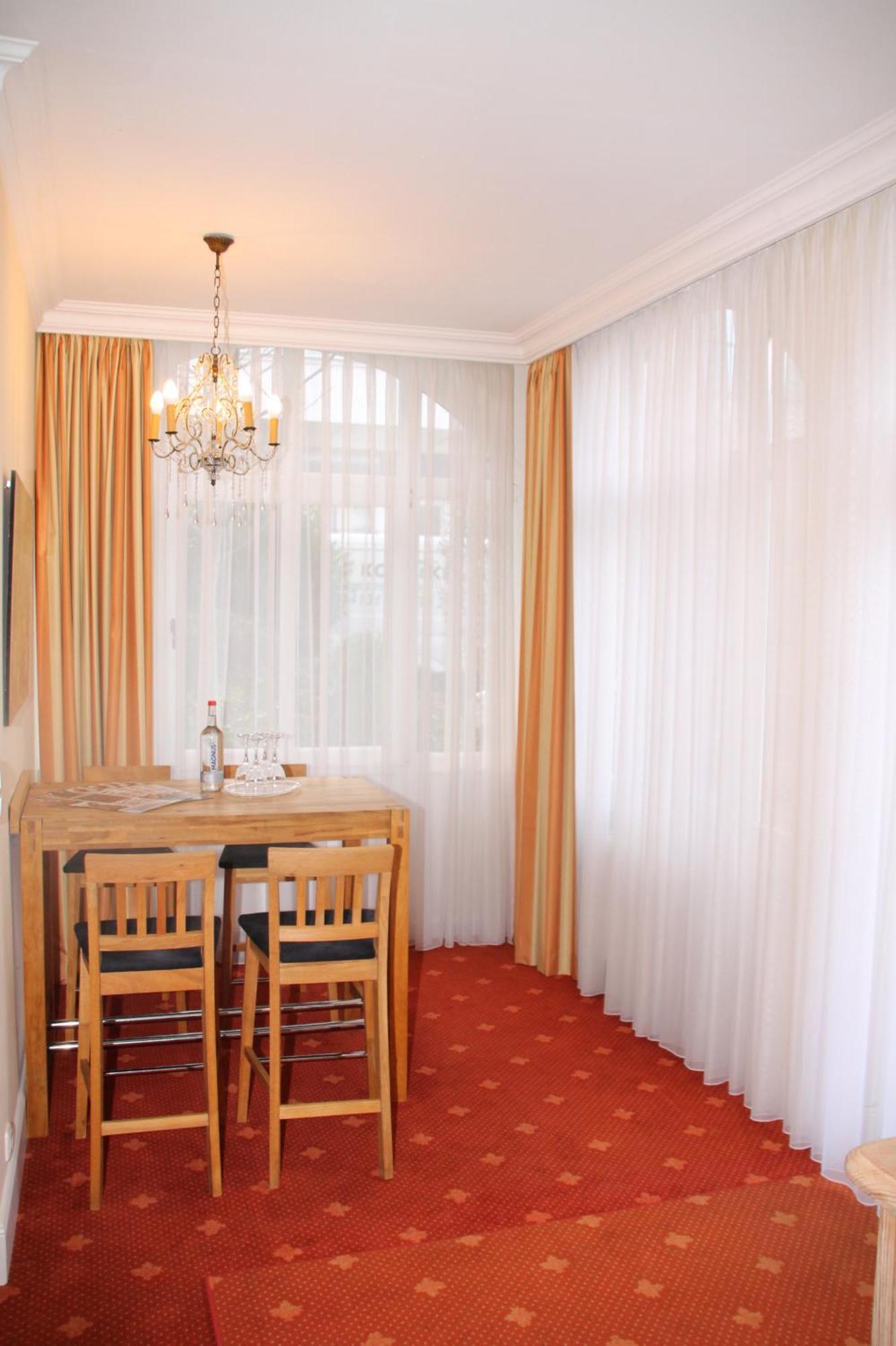 Romantik Im Hotel Villa Roehl Timmendorfer Strand Szoba fotó